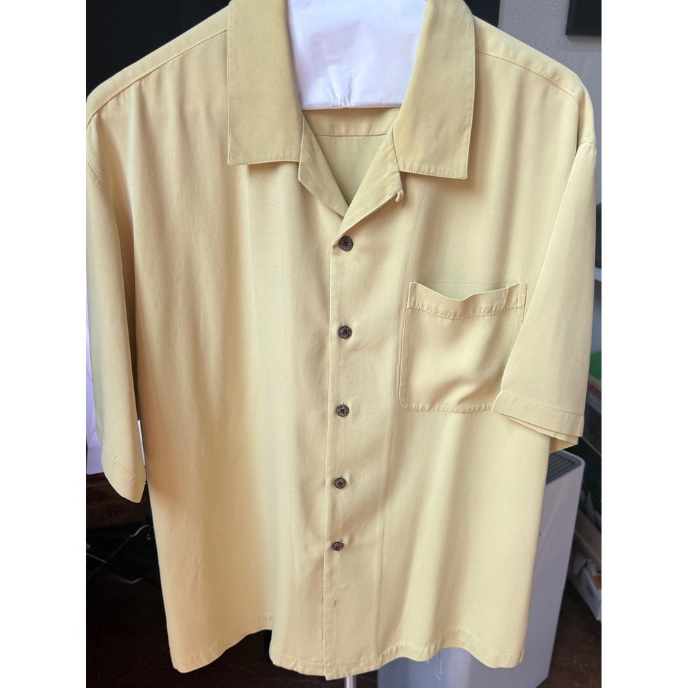 Tommy Bahama 100% Silk Camp Shirtā XL Yellow Short Sleeve Hawaiian Resort